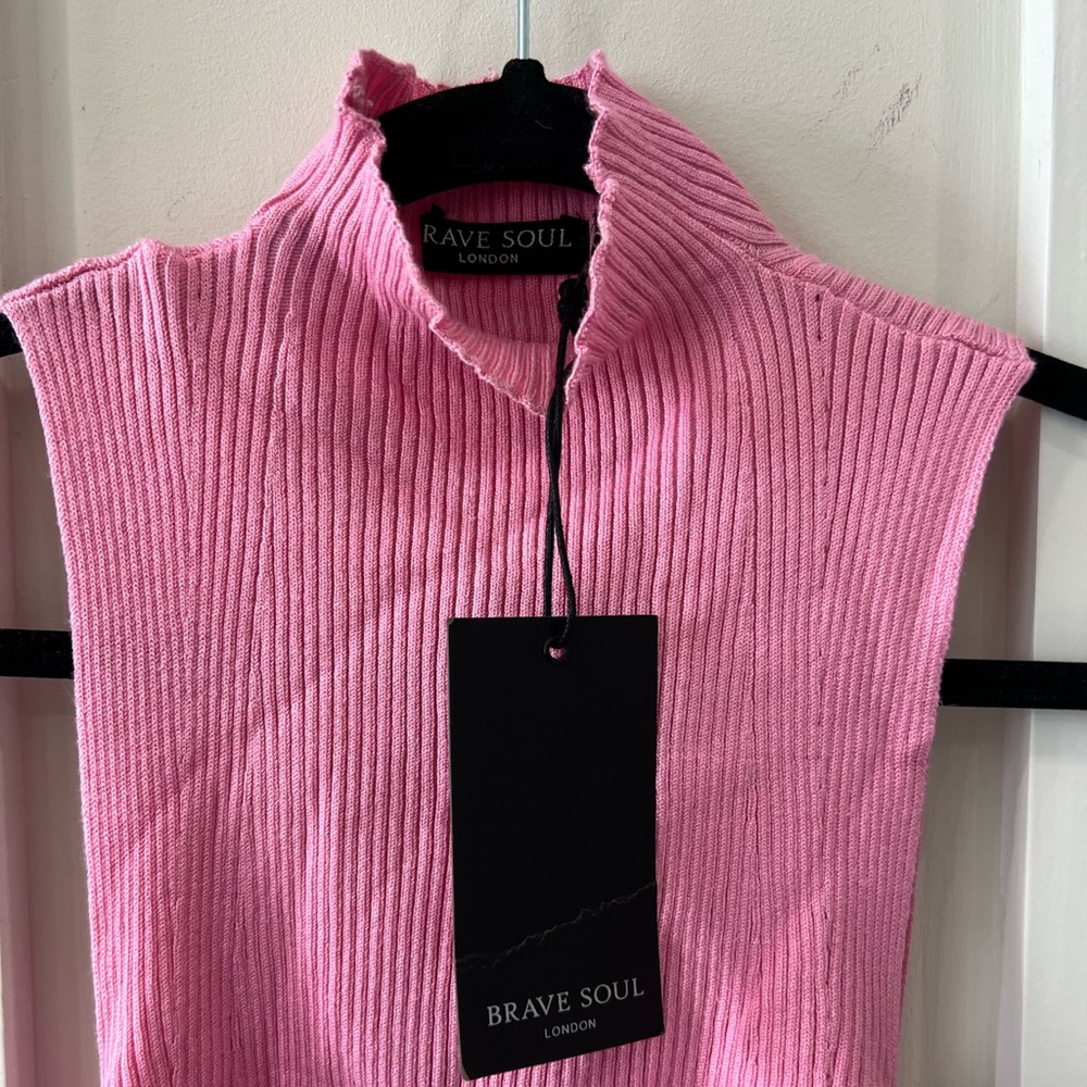 Pink Open Shoulder Turtle Neck - Picture 3 of 3